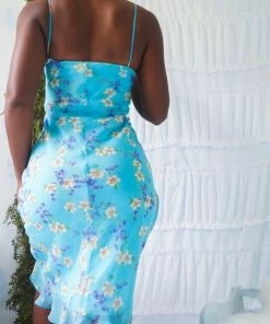 Masha & Jlynn Vintage 90’s Summer Floral Slip Dress (M)