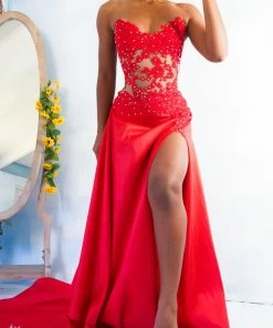 Masha & Jlynn Y2K Corset Bodice Gown (M) Dresses