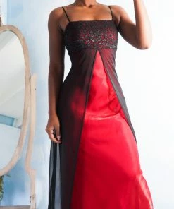 Masha & Jlynn Vintage 90’s Layered Princess Gown (XS/S) Dresses