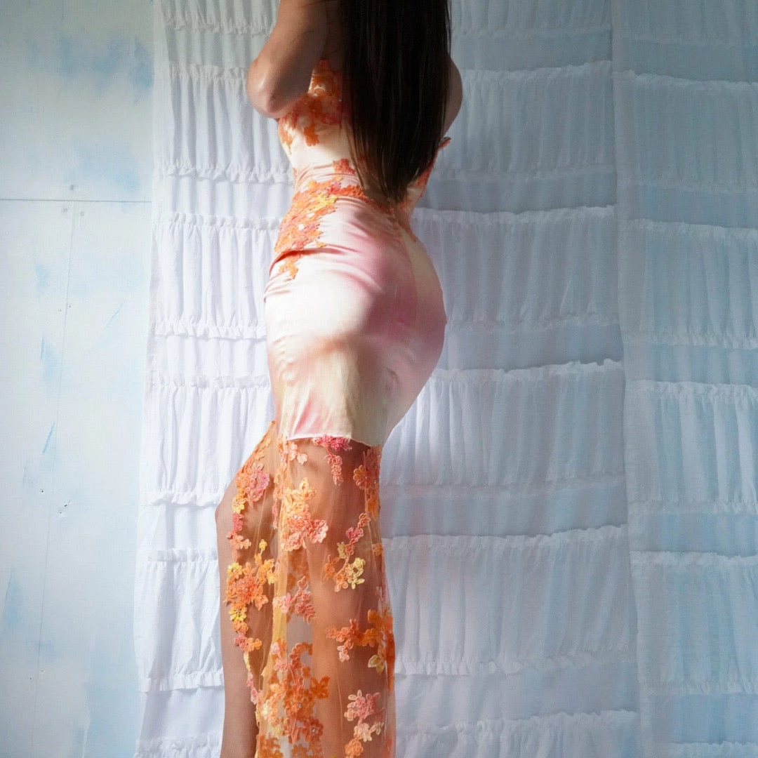 Masha & Jlynn Vintage Y2K Floral Lace Detail Corset Gown (S) Dresses 4 Masha & Jlynn Vintage Y2K Floral Lace Detail Corset Gown (S) Dresses